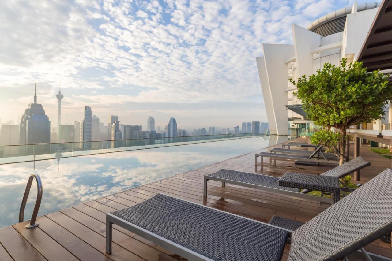 Regalia Suites Infinity Pool Kuala Lumpur Exterior photo